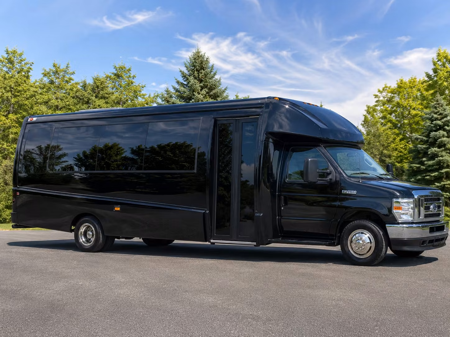 15 passenger minibus