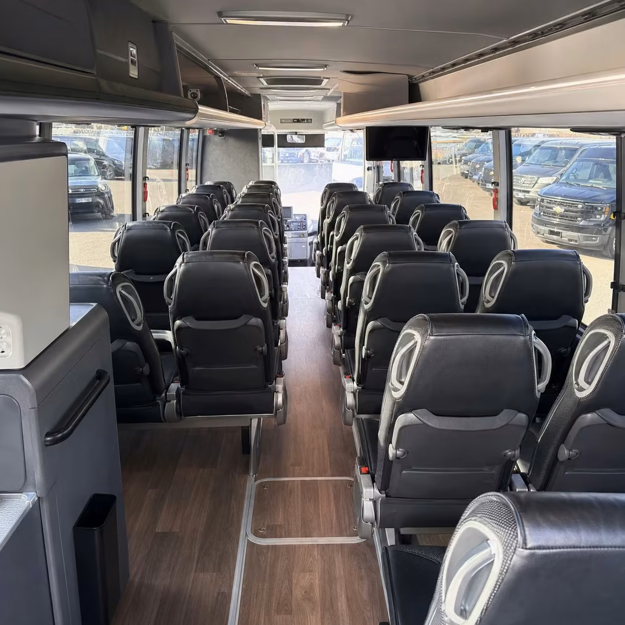 cedar park charter buses