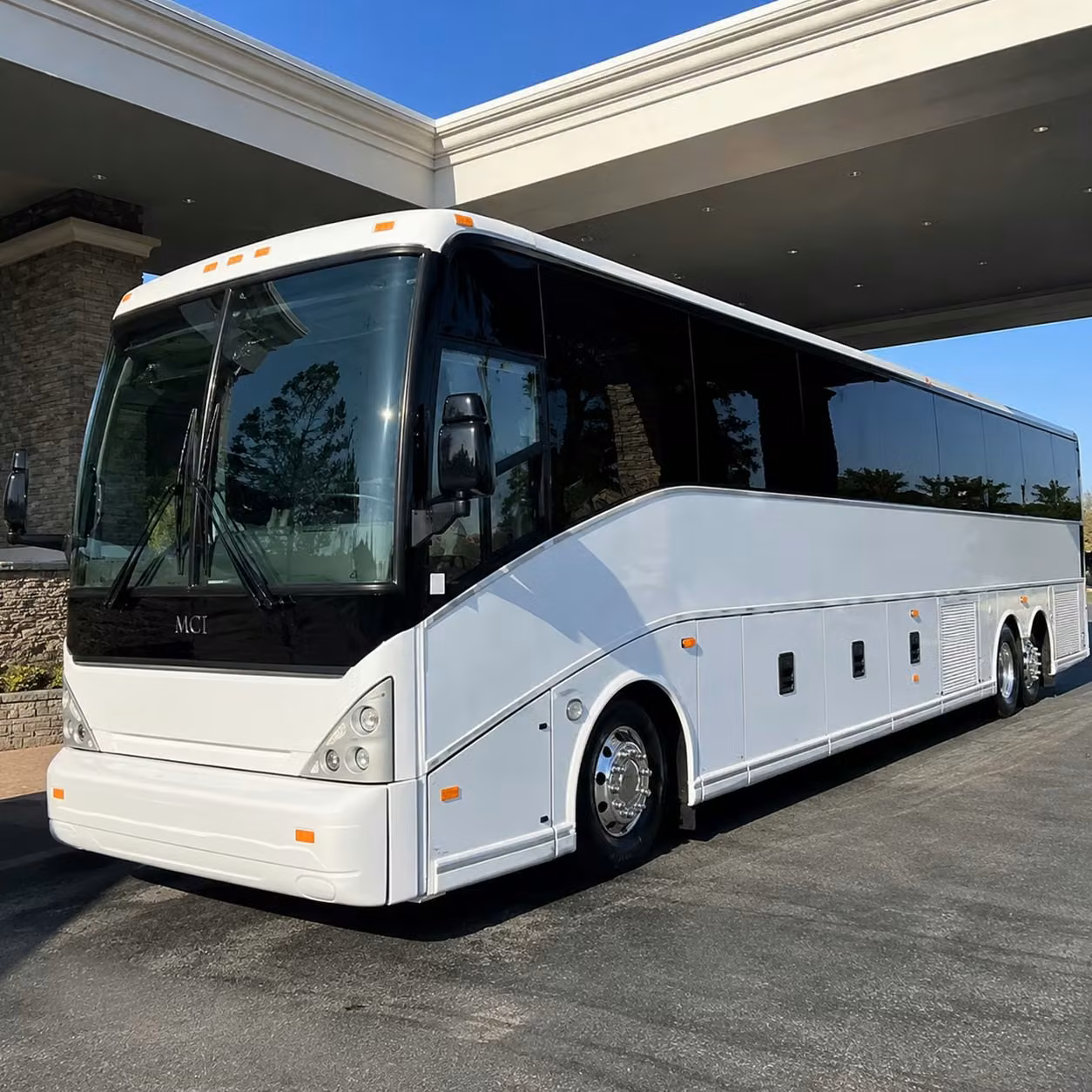 cedar park groups headed to austin bergstrom international airport have a smarter option