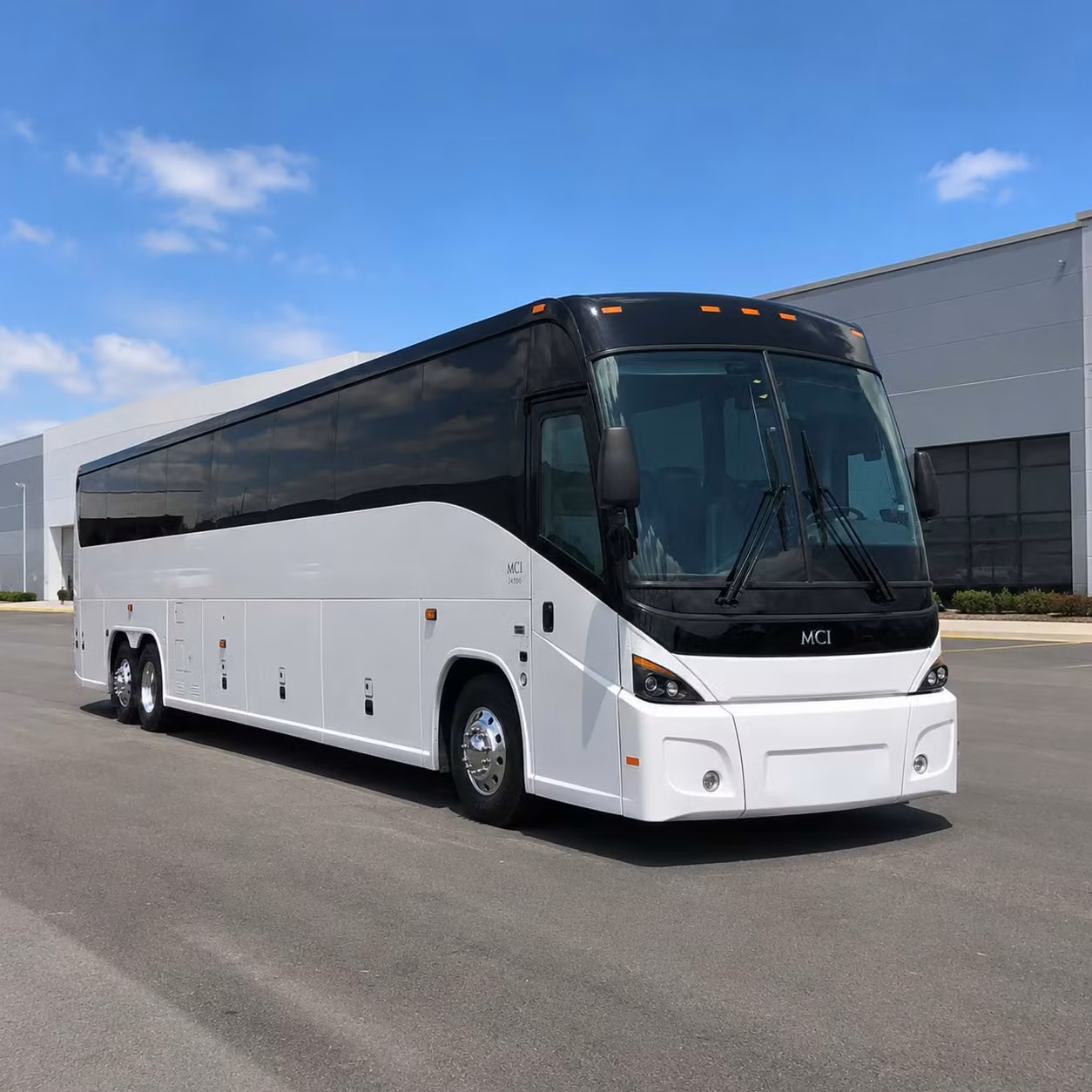 daily commuter shuttle routes between cedar park and downtown austin